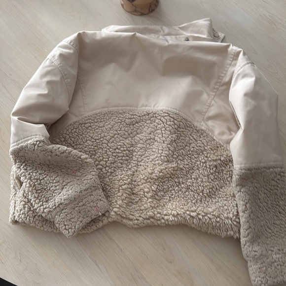 Spring like jacket - Picture 2 of 3